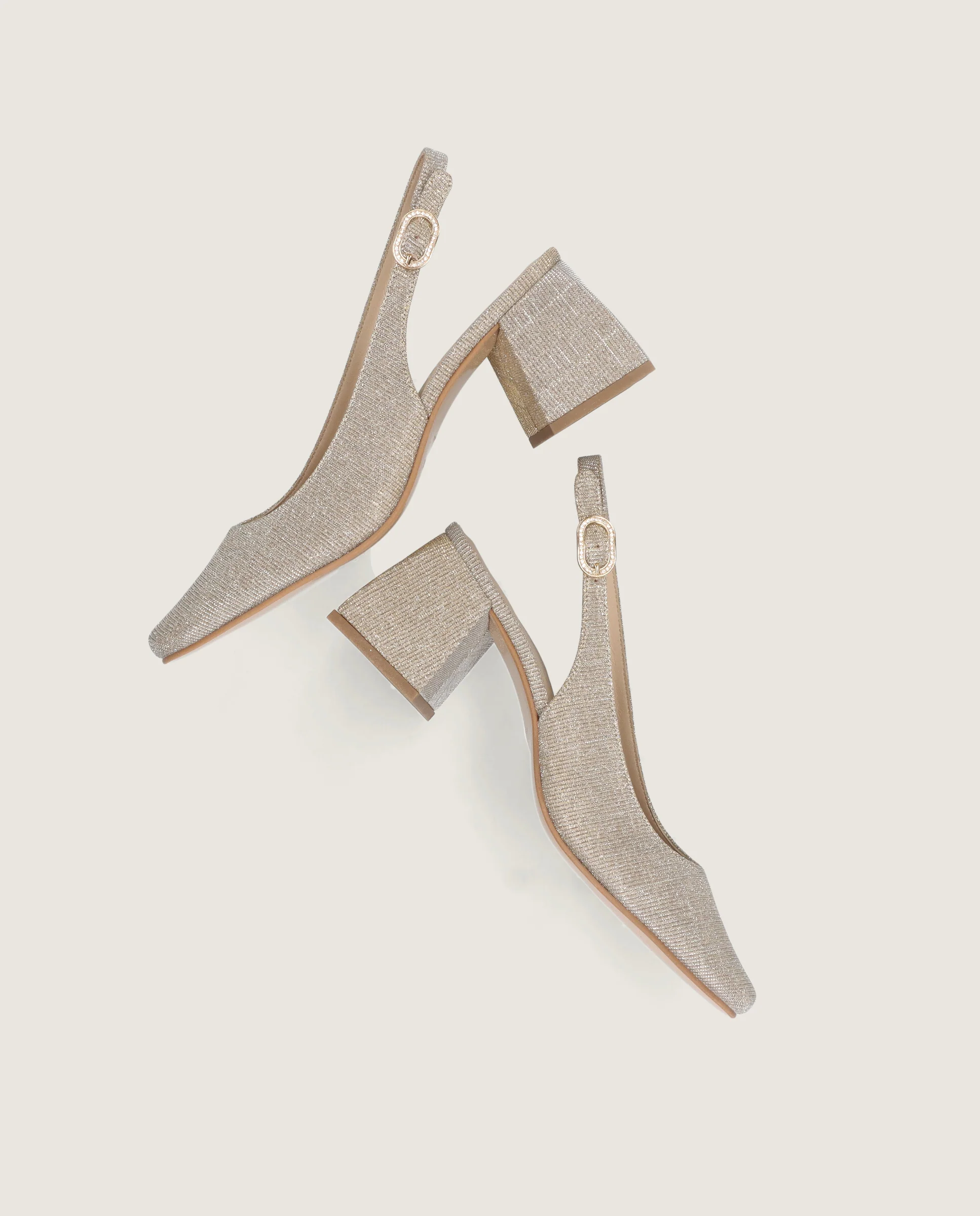 Salon Freja Dorados Tejidos metalizados - Image 5