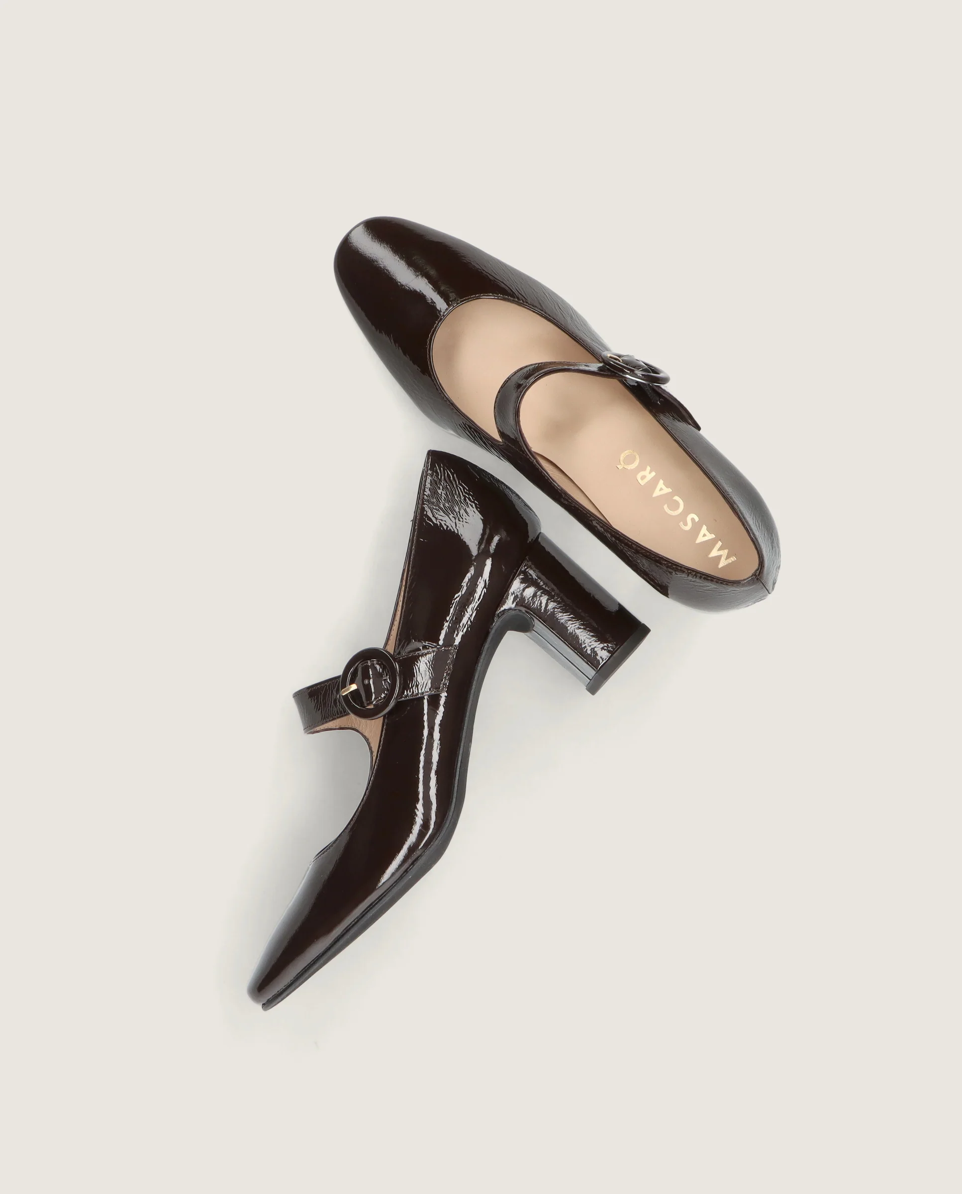 Salon Freja Marrones Charol - Image 4