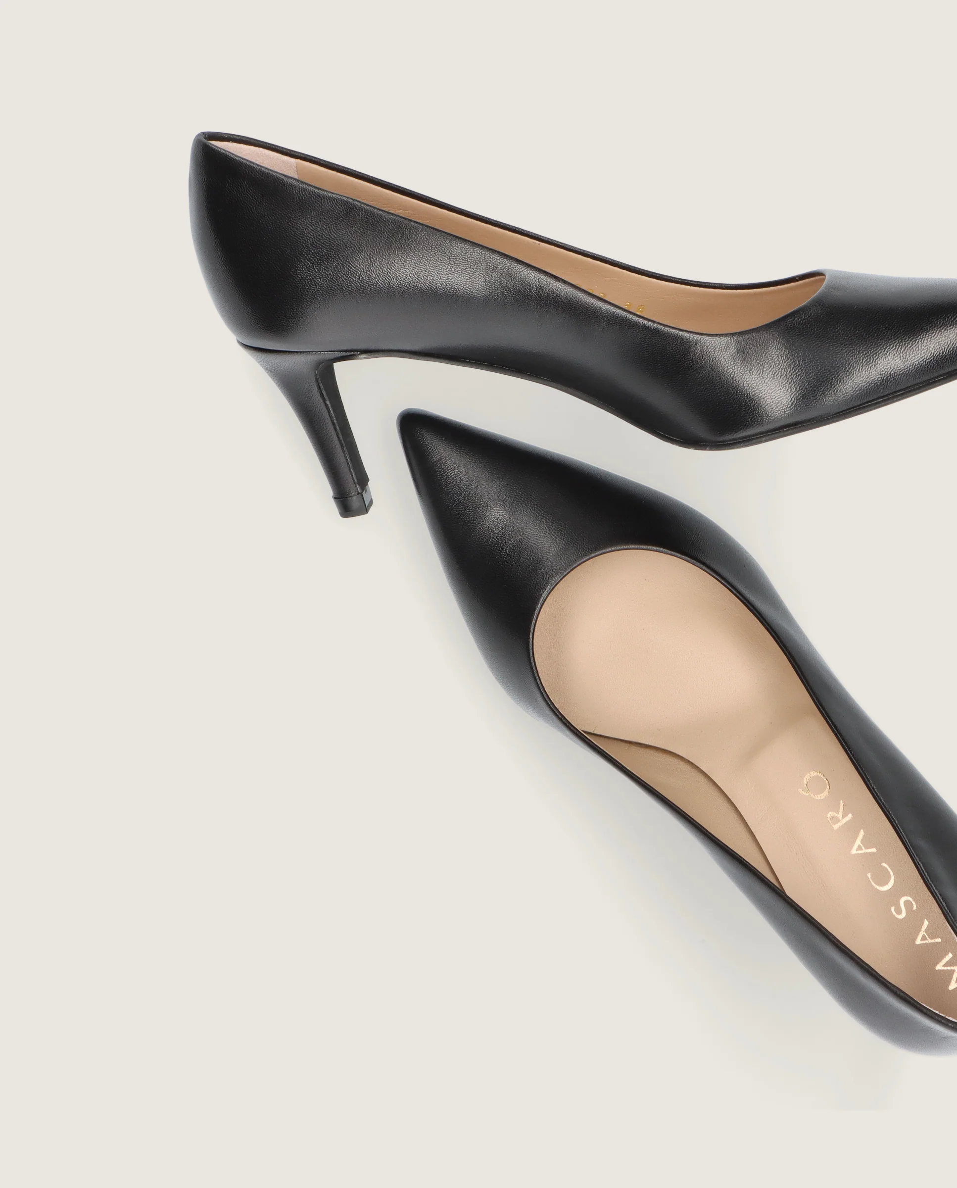 Salon Phoebe Negros Ante - Image 4