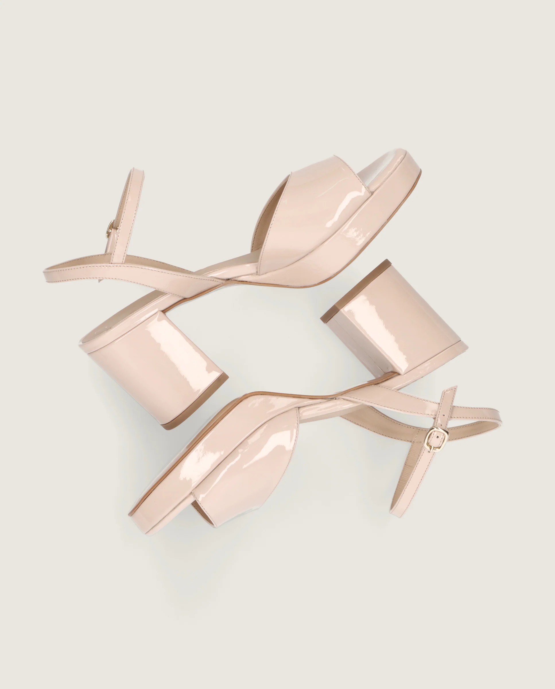 Sandalias Mae Rosas Charol - Image 4